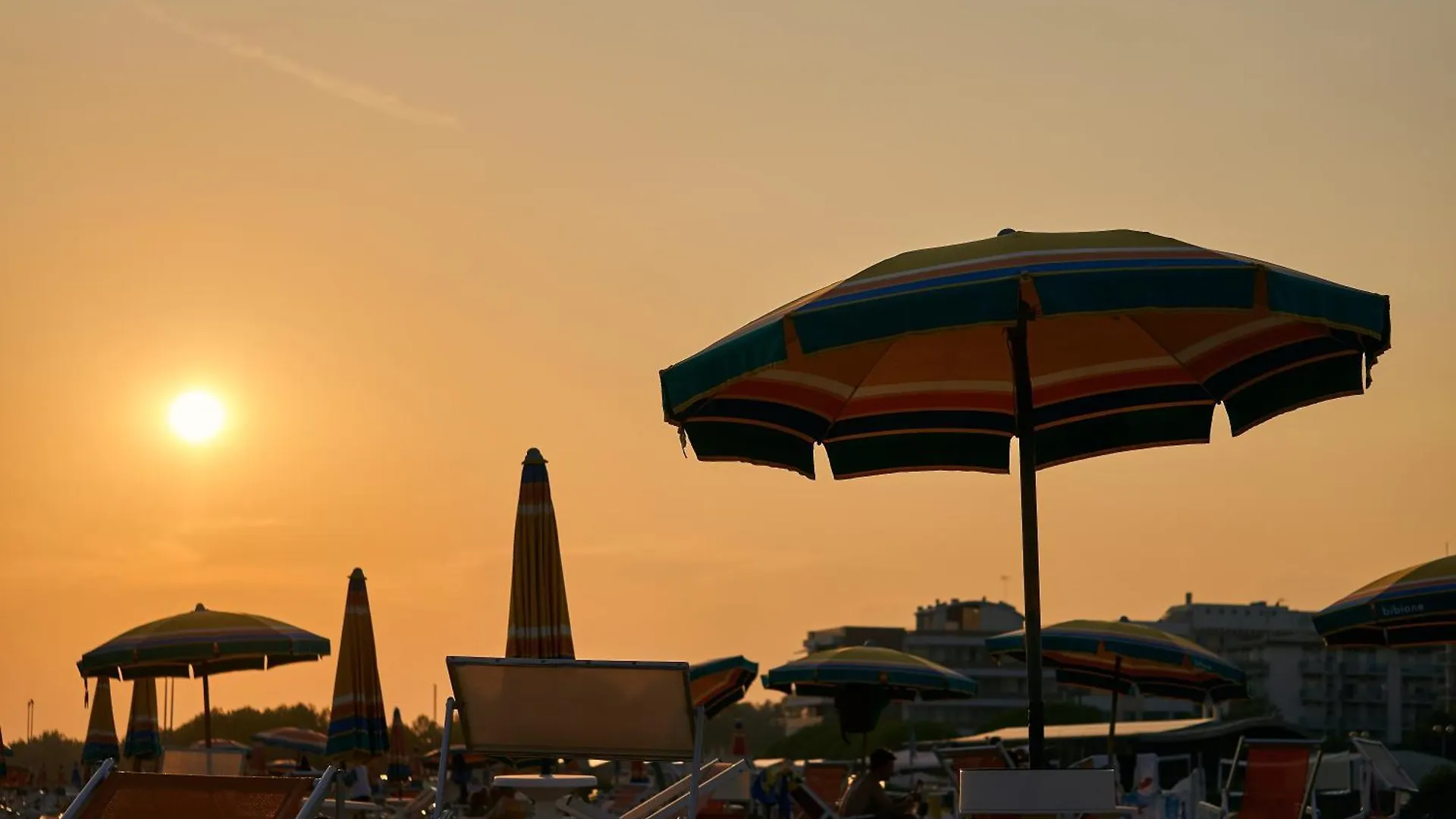 Apartment Colourful Flat Next To The Beach - Beahost Rentals Bibione Italy