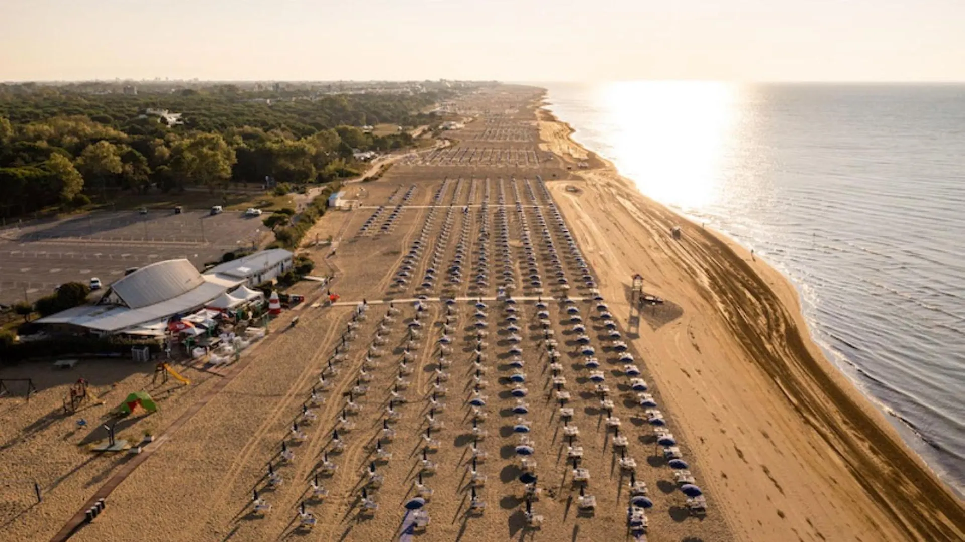Colourful Flat Next To The Beach - Beahost Rentals Bibione Apartment